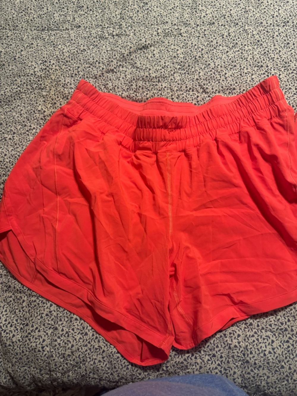 Lululemon Track That 5 inch athletic short Never Worn - Coral Pink/Orange 14